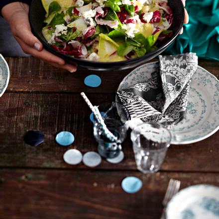 Blattsalate mit Kartoffel-Senf-Dressing Rezept Blattsalate mit Kartoffel-Senf-Dressing Rezept