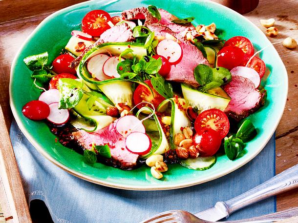 Brunnenkresse-Salat mit Steakstreifen Rezept Brunnenkresse-Salat mit Steakstreifen Rezept