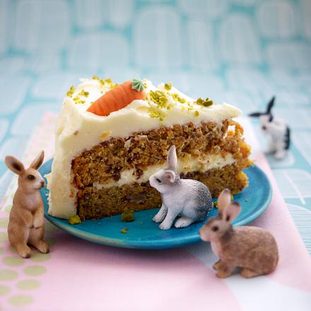 Carrot cake mit pecannüssen und frosting (möhrenkuchen) rezept ... Essen verzieren