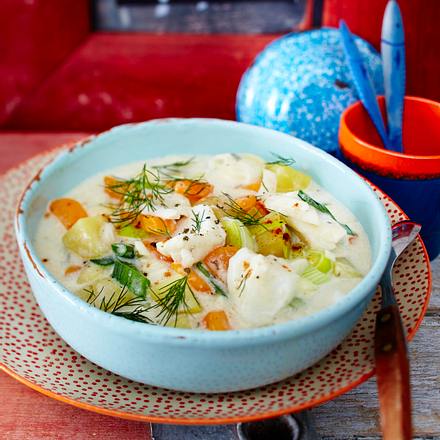 Fischsuppe mit Skrei und Gemüse Rezept Fischsuppe mit Skrei und Gemüse Rezept