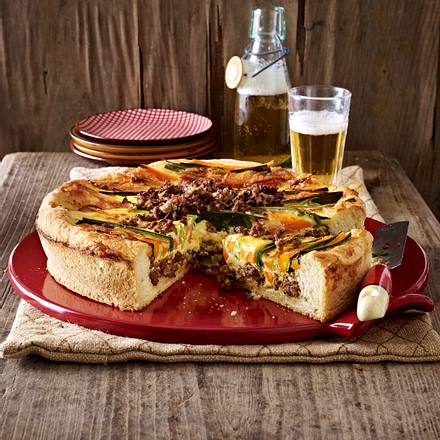 Hackkuchen mit Kartoffelteig Rezept Hackkuchen mit Kartoffelteig Rezept