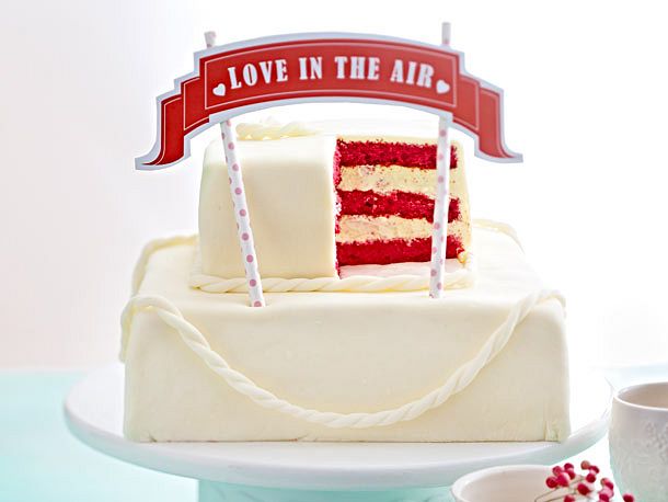 Hochzeitstorte mit Marshmallow-Fondant Rezept Hochzeitstorte mit Marshmallow-Fondant Rezept