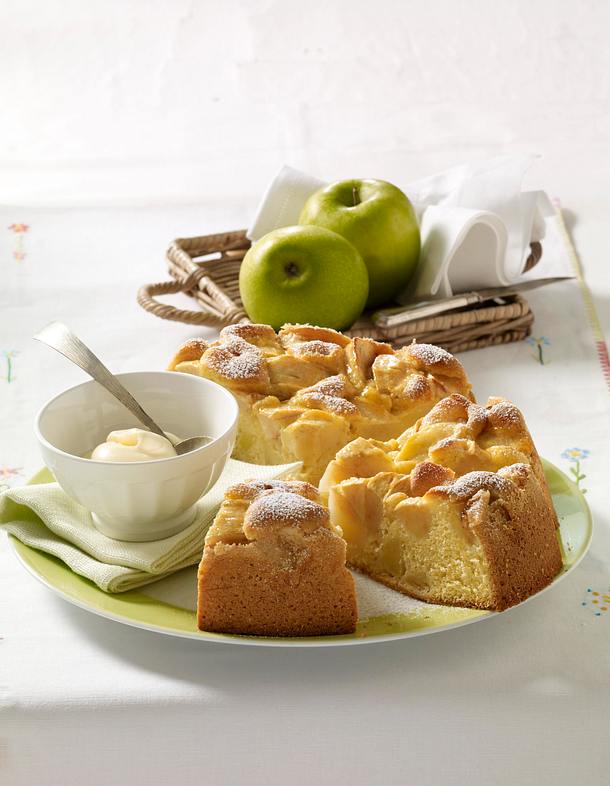 Joghurt-Apfel-Kuchen Rezept | LECKER