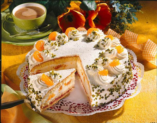Mandarinen-Sahne-Torte Rezept | LECKER
