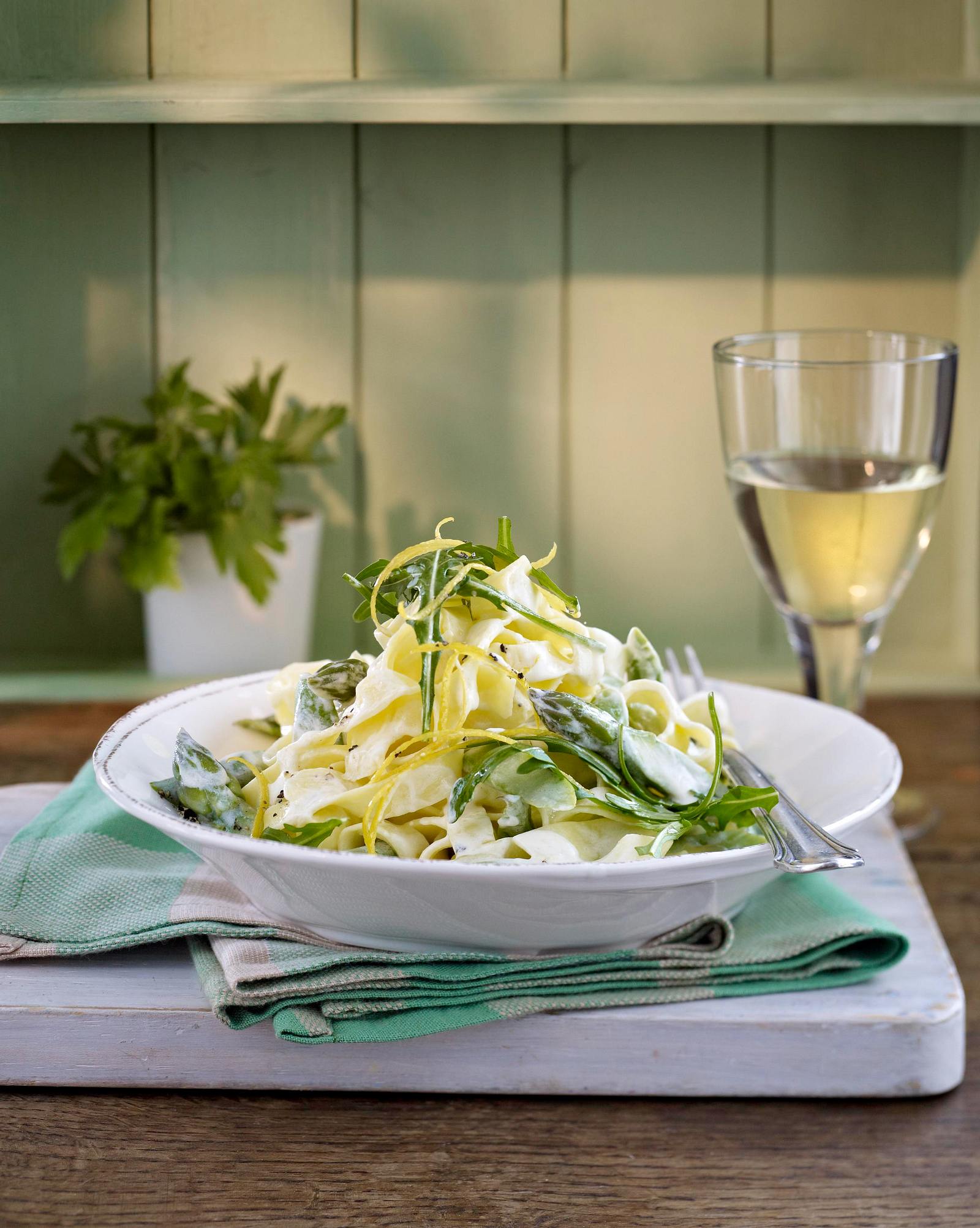 Nudeln Mit Gr Nem Spargel In Zitronenrahm Rezept Lecker