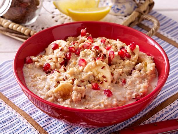 Porridge mit Granatapfel und Leinsamen Rezept Porridge mit Granatapfel und Leinsamen Rezept