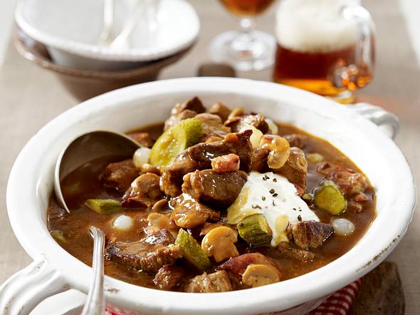 Gulasch - Schmorgericht in köstlichen Varianten | LECKER