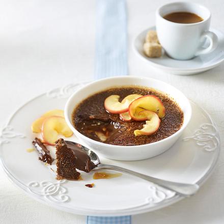 Schokoladen-Crème-brûlée mit Karamelläpfeln Rezept Schokoladen-Crème-brûlée mit Karamelläpfeln Rezept