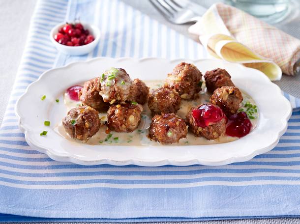 Schwedische Köttbullar Rezept | LECKER