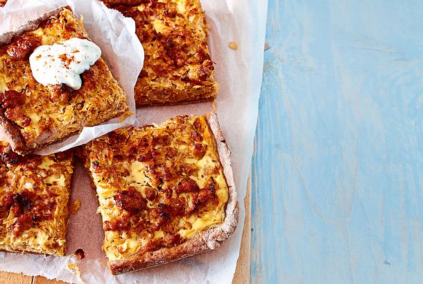 Szegediner Mettkuchen vom Blech Rezept Szegediner Mettkuchen vom Blech Rezept