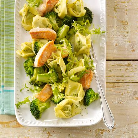Tortellini-Broccoli-Salat Rezept Tortellini-Broccoli-Salat Rezept