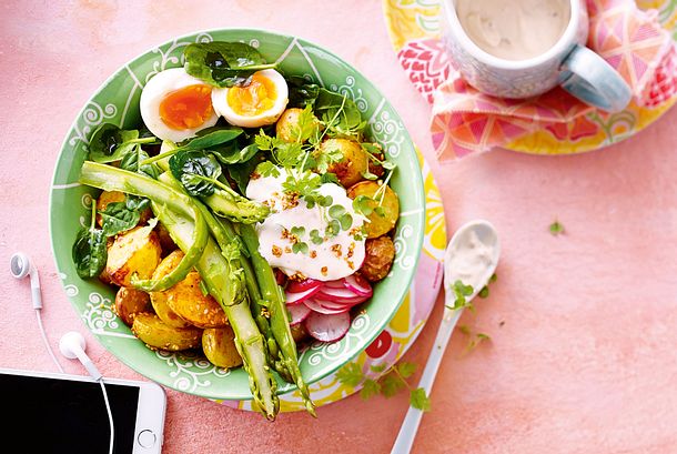 Übelst gute Ofenkartoffeln mit Grünzeug Rezept Übelst gute Ofenkartoffeln mit Grünzeug Rezept