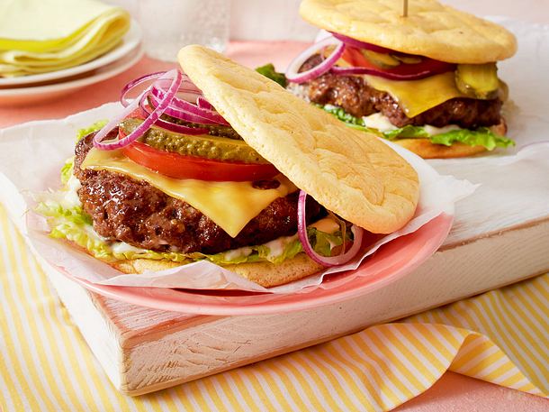 Cheeseburger Im Eiweissbrot Rezept Lecker