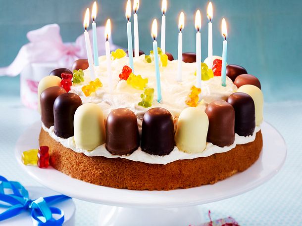 Kindergeburtstag Torte Mit Mini Schaumkussen Rezept Lecker