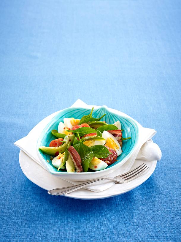 Avocado Eier Salat Mit Knusperspeck Rezept Lecker 