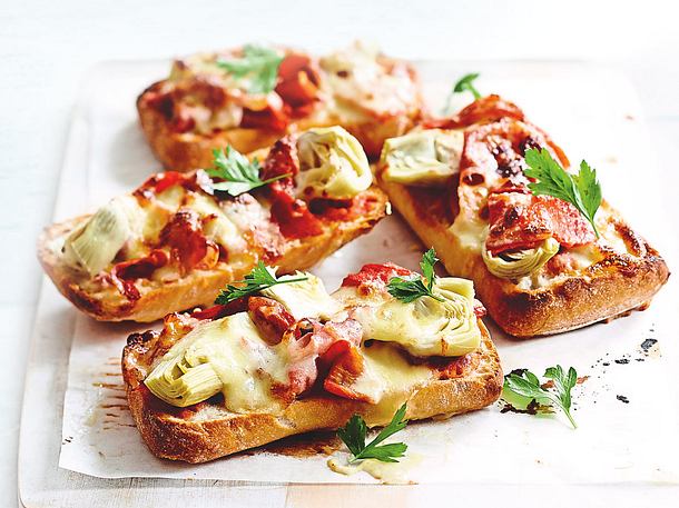 Taleggio Crostini Mit Antipasti Rezept Lecker 