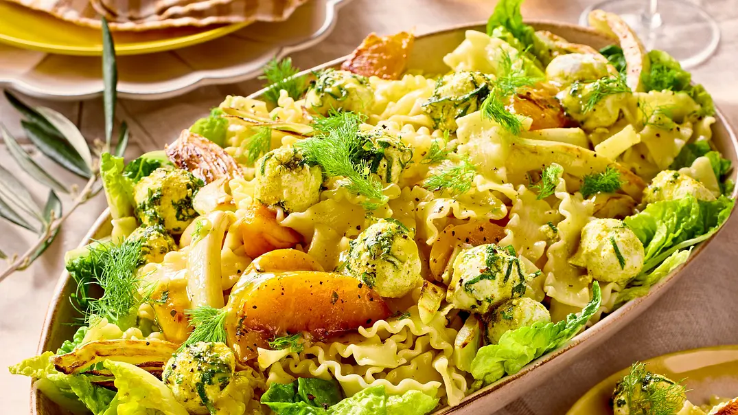 „11 gute Freunde“- Salat Rezept - Foto: LECKER @ Bauer Media Group „11 gute Freunde“- Salat Rezept - Foto: LECKER @ Bauer Media Group