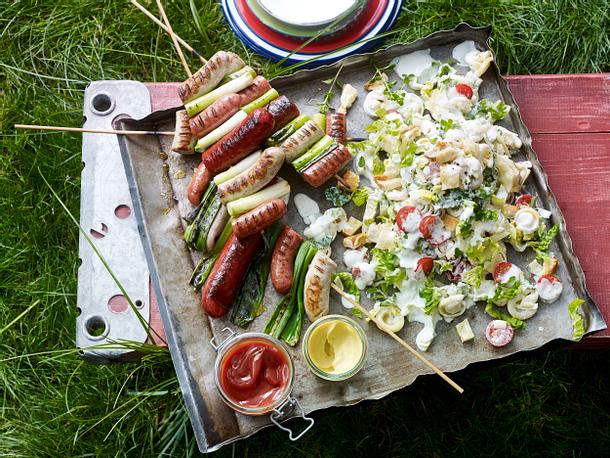 3 Wurstchen Schaschlik Mit Nudel Caesar Salat Rezept Lecker