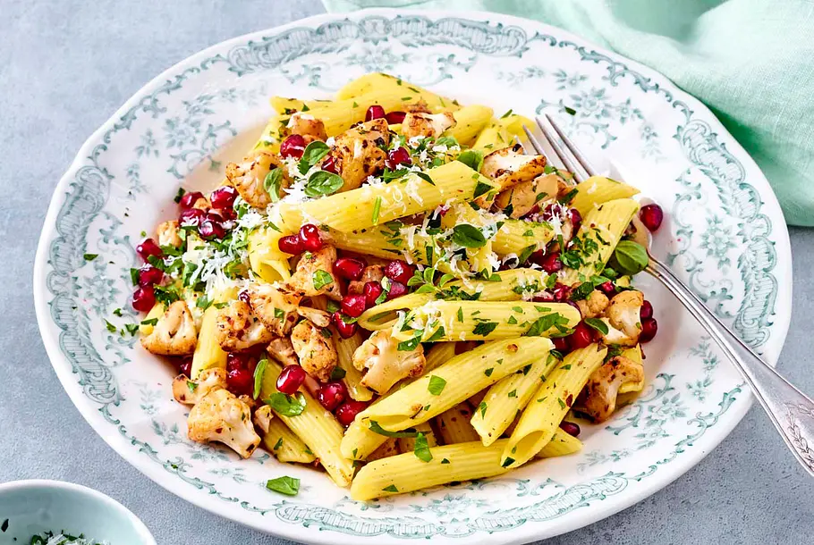 5-Zutaten-Küche: Blumenkohl-Kräuter-Penne Rezept 5-Zutaten-Küche: Blumenkohl-Kräuter-Penne Rezept
