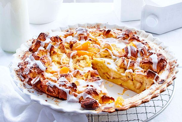 Aprikosen-Brot-Pudding mit Kokosguss Rezept Aprikosen-Brot-Pudding mit Kokosguss Rezept