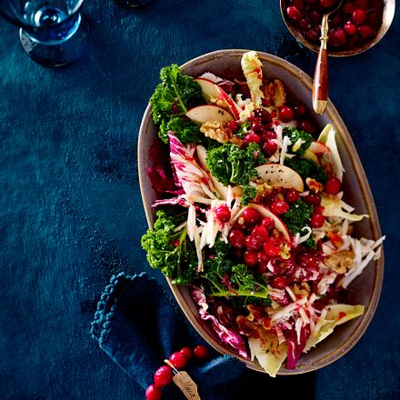 Wintersalat mit Cranberry-Dressing Rezept Wintersalat mit Cranberry-Dressing Rezept
