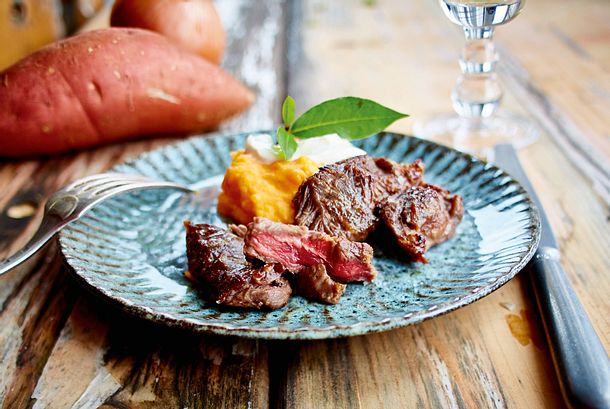 Fledermaussteak mit Süßkartoffelpüree Rezept Fledermaussteak mit Süßkartoffelpüree Rezept