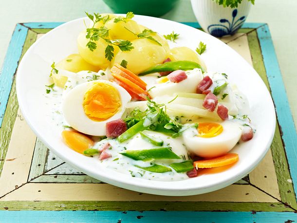 Frühlingsgemüse mit Eiern Rezept Frühlingsgemüse mit Eiern Rezept