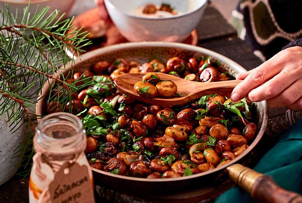 Ganz große Pilz-Pfanne Rezept Ganz große Pilz-Pfanne Rezept
