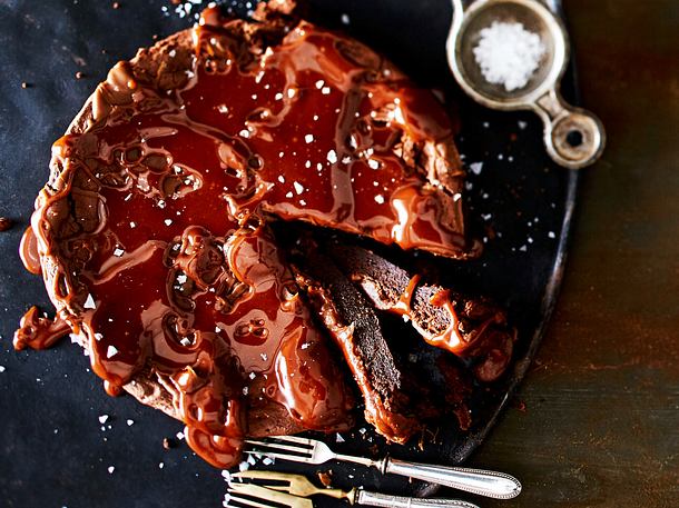 Gewürz-Schokokuchen mit Karamellguss Rezept