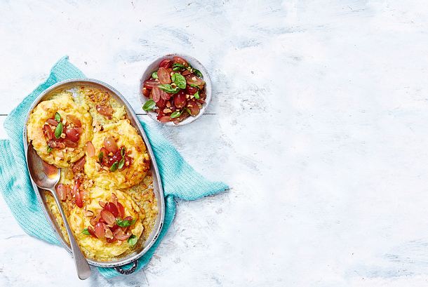 Käse-Soufflés mit Traubensalsa Rezept-C14D87C2-DA2616fd1 Käse-Soufflés mit Traubensalsa Rezept-C14D87C2-DA2616fd1