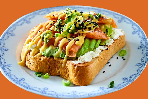 Lachs-Avocado-Toast „Schnell was zwischen die Kiemen“ Rezept Lachs-Avocado-Toast „Schnell was zwischen die Kiemen“ Rezept