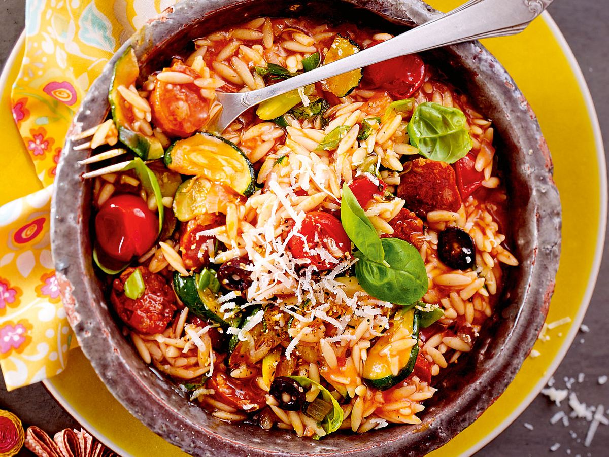 Pastasotto mit Chorizo und Zucchini