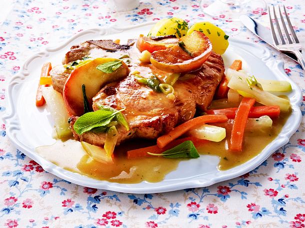 Schweinekoteletts in Most-Salbei-Soße Rezept