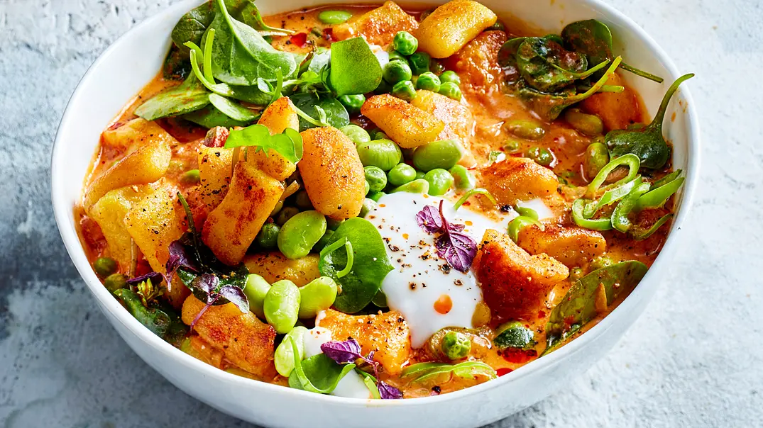 A Greenwood Co-Production Bombay-Gnocchi-Curry Rezept - Foto: LECKER @ Bauer Media Group A Greenwood Co-Production Bombay-Gnocchi-Curry Rezept - Foto: LECKER @ Bauer Media Group