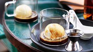 Affogato mit Amaretto Rezept - Foto: Are Media Syndication 