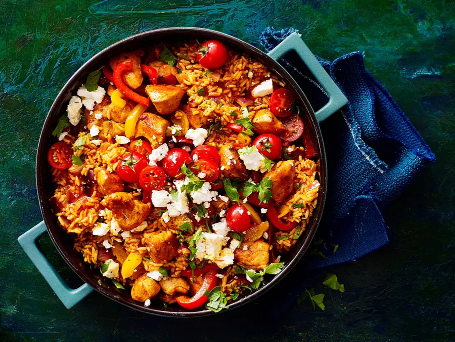 Ajvar-Chicken auf mediterranem Reis Rezept Ajvar-Chicken auf mediterranem Reis Rezept