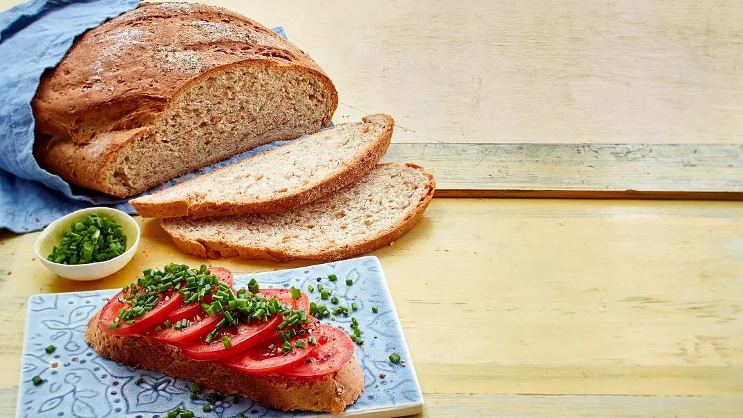 Amaranth-Dinkelbrot Rezept - Foto: LECKER @ Bauer Media Group Amaranth-Dinkelbrot Rezept - Foto: LECKER @ Bauer Media Group