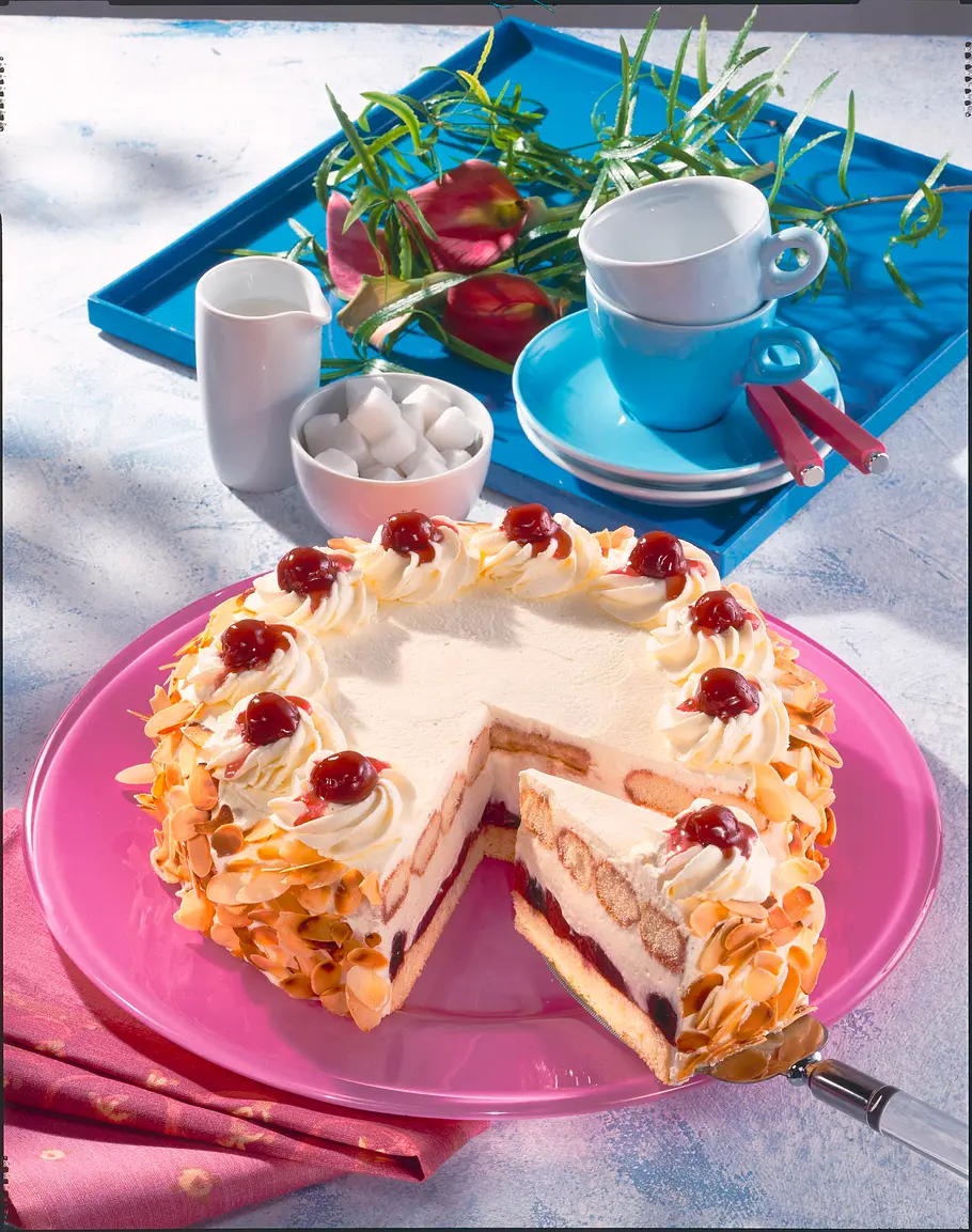 Amarena-Kirsch-Torte Rezept Amarena-Kirsch-Torte Rezept