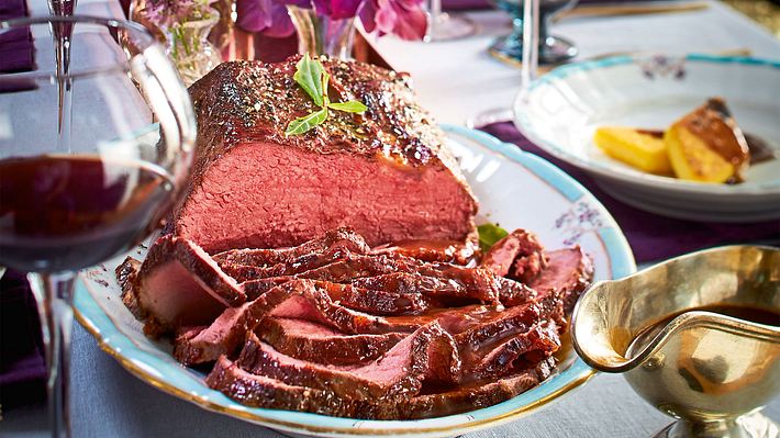 American Roastbeef mit Rotweinsoße Rezept - Foto: House of Food / Bauer Food Experts KG