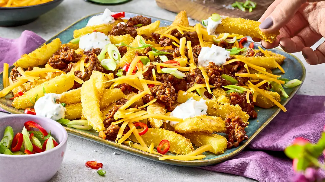 Amerikanische BBQ-Fritten Rezept - Foto: LECKER @ Bauer Media Group Amerikanische BBQ-Fritten Rezept - Foto: LECKER @ Bauer Media Group