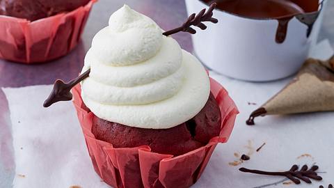 Amors Red-Velvet-Cupcake Rezept - Foto: House of Food / Bauer Food Experts KG