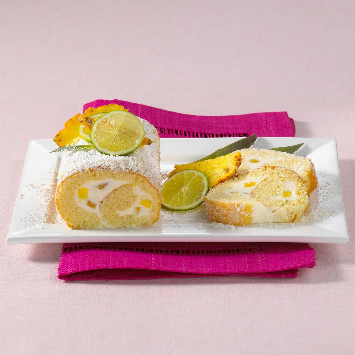Ananas-Biskuitrolle Rezept
