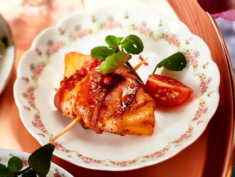 Fingerfood im Speckmantel: Ananas im Speckmantel