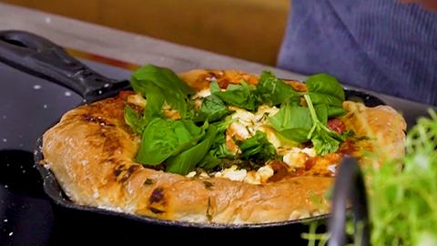Andys Pizzateig und Deep Dish Pan Pizza - Foto: House of Food / Bauer Food Experts KG