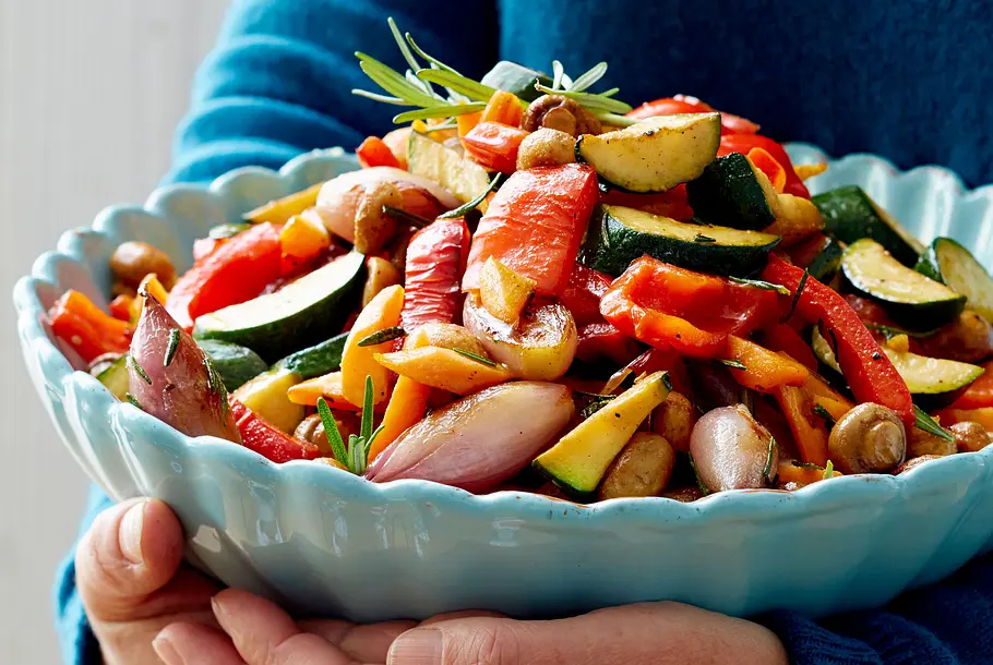 Antipasti-Gemüsesalat Rezept Antipasti-Gemüsesalat Rezept
