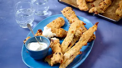 Antipasti–Brotsticks Rezept - Foto: LECKER @ Bauer Media Group