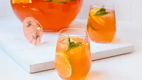 Aperol-Bowle-Rezept - Foto: ShowHeroes für LECKER @ Bauer Media Group