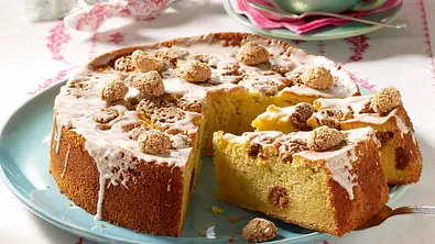 Apfel-Amaretto-Kuchen Rezept - Foto: LECKER @ Bauer Media Group