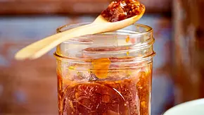 Apfel-Bacon-Jam Rezept - Foto: LECKER @ Bauer Media Group