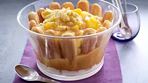 Apfel-Charlotte mit Sahne-Toffee-Soße Rezept - Foto: LECKER @ Bauer Media Group